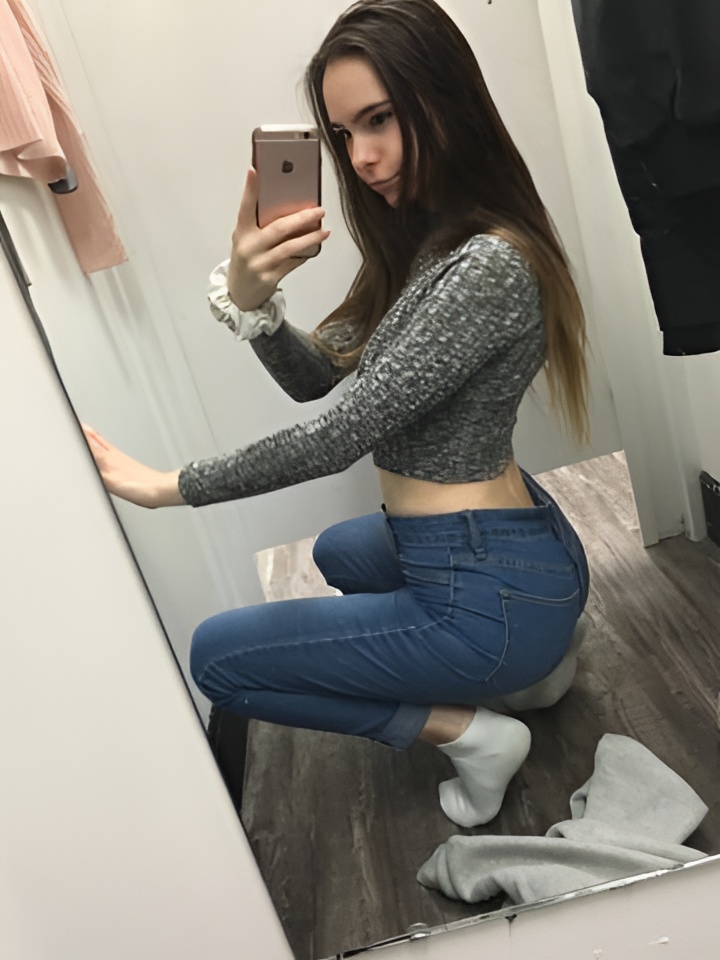 Нелли привлекательная девушка из Ленска цена от 1500 руб