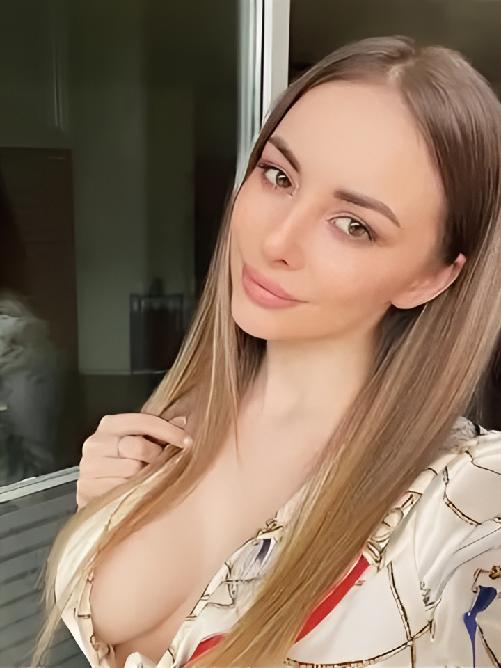 Юна привлекательная девушка из Ленска цена от 10000 руб