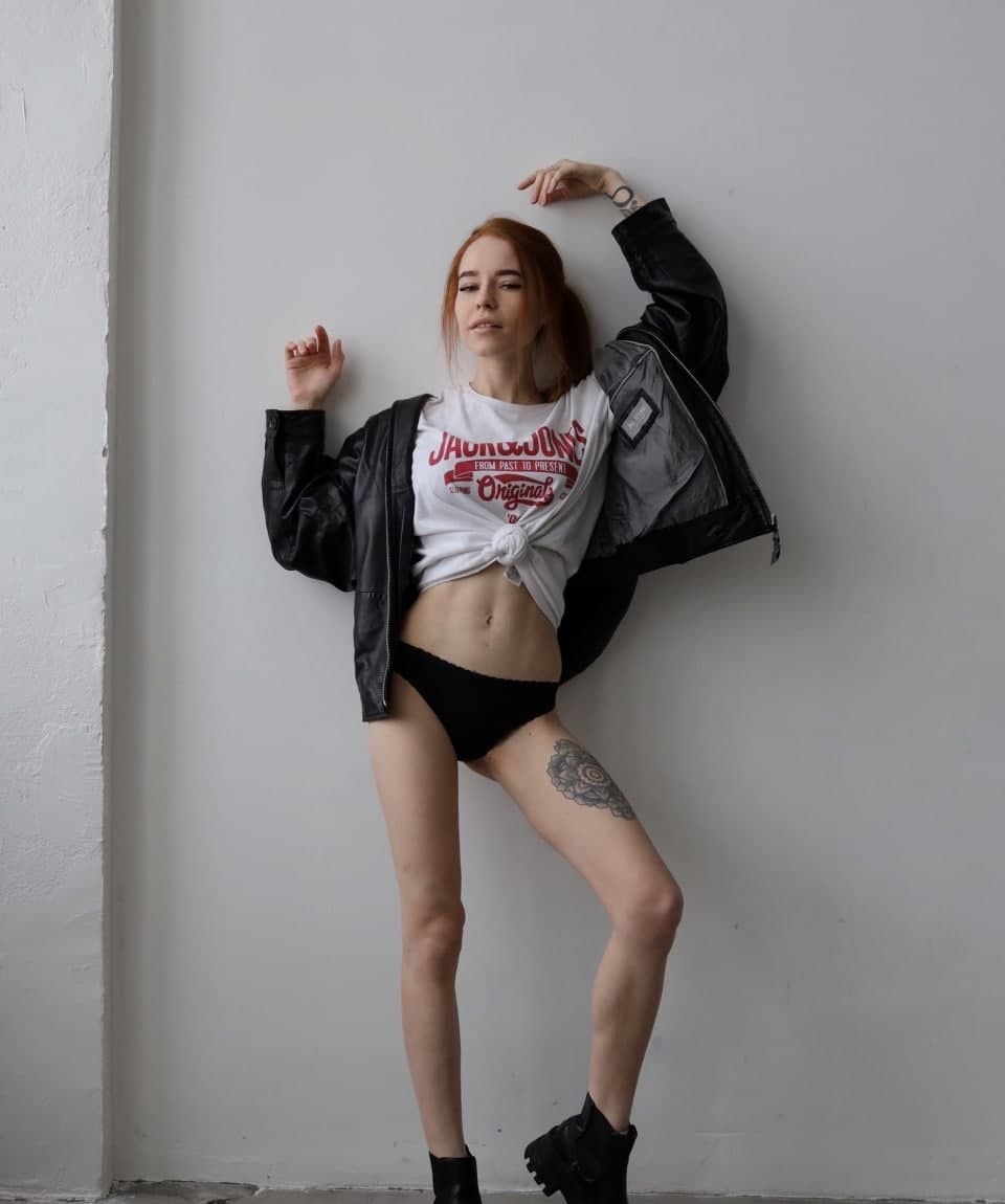 Анжелика привлекательная девушка из Ленска цена от 3000 руб