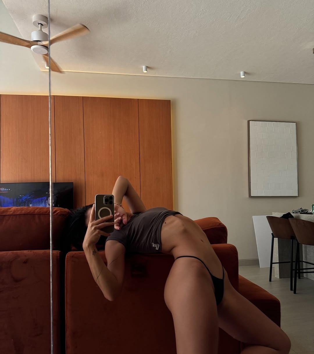 Марина привлекательная девушка из Ленска цена от 6000 руб